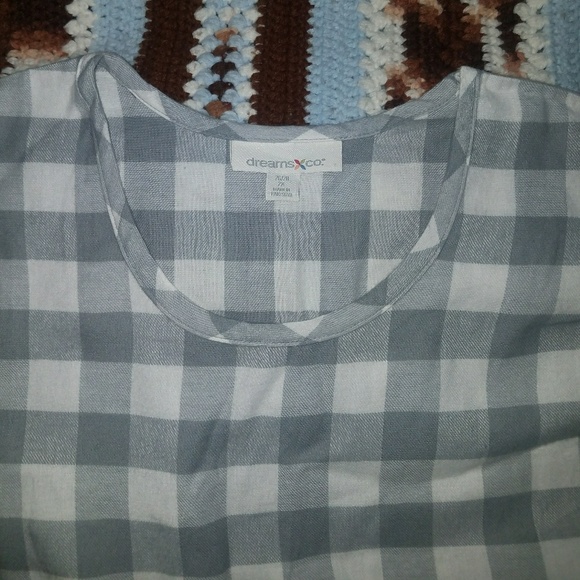 Night gown - Picture 3 of 3